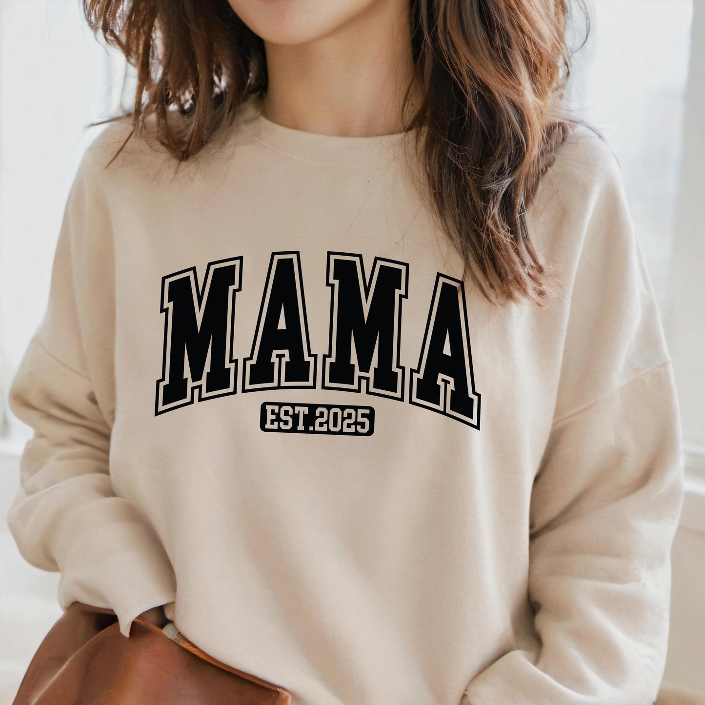 Mama Est. 2025 Sweatshirt, New mom gift 2025, Cosy Mom to Be Gift, Trendy Maternity Crewneck, Mother Gift, Mama Gift, Mama Sweatshirt